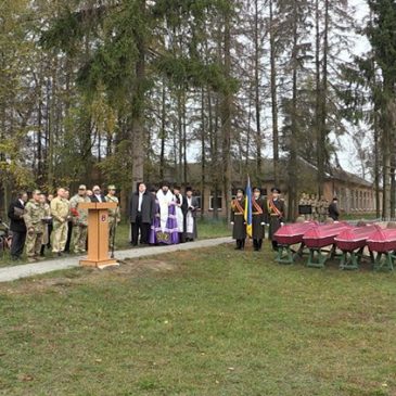 У Житомирській області перепоховали рештки 60 солдат Другої світової війни, які загинули 74 роки тому